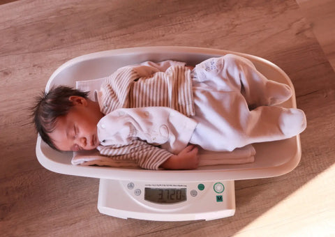 Tracking Your Baby's Weight: Complete Guide for Parents